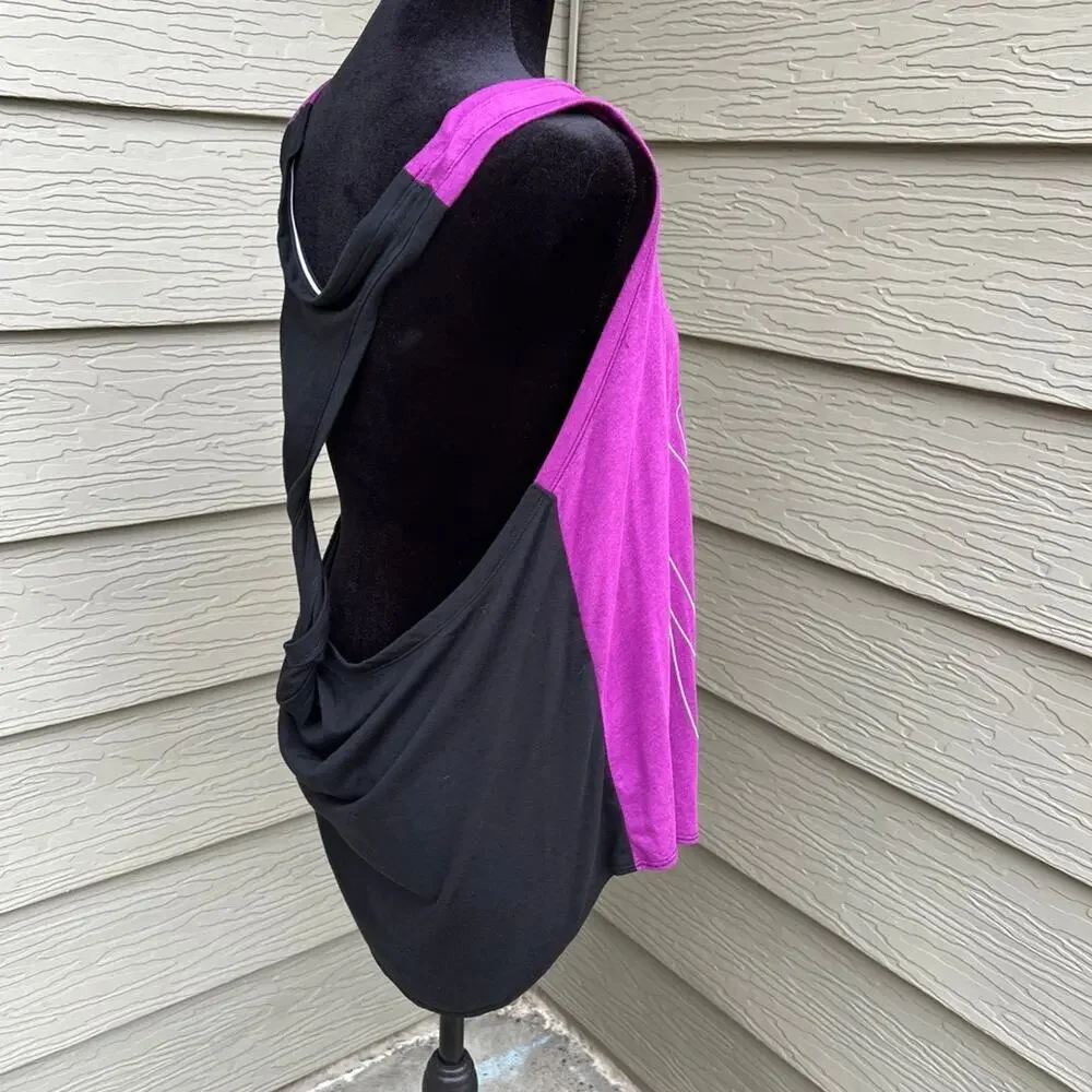 Nike size XL WOMENS TANK TOP RACERBACK WITH TWIST